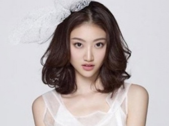 《鬼吹灯》女主演相争 景甜VS周迅发型