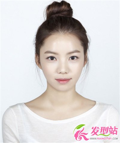 ʱ������ͷ����1���Ӹ㶨 �������Ը��ǰ���Ů������ͷ