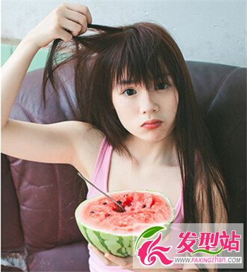 Ů�����³�ֱ������ͼƬ չŮ��������Ů����