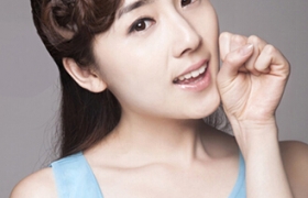 长发发型扎法_简易发型长发的扎法_夏季发型中长发扎法_女生长发扎发发型