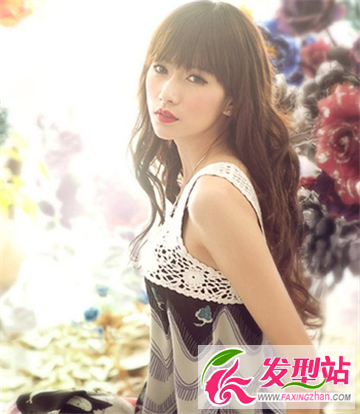 Ů������С�����µ����������� �������յıر�����