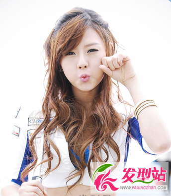 ����б��������ͼƬ �����崿��Ů��