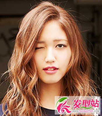 9��ʱ�в�־���ͼƬ ����ʱ�ж��м���