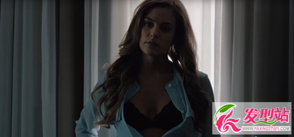 Ӧ��Ů��,��ɫ,��߶�,ȫ���ۿ�