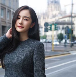 气质女神直发发型精选　最美清纯时尚发