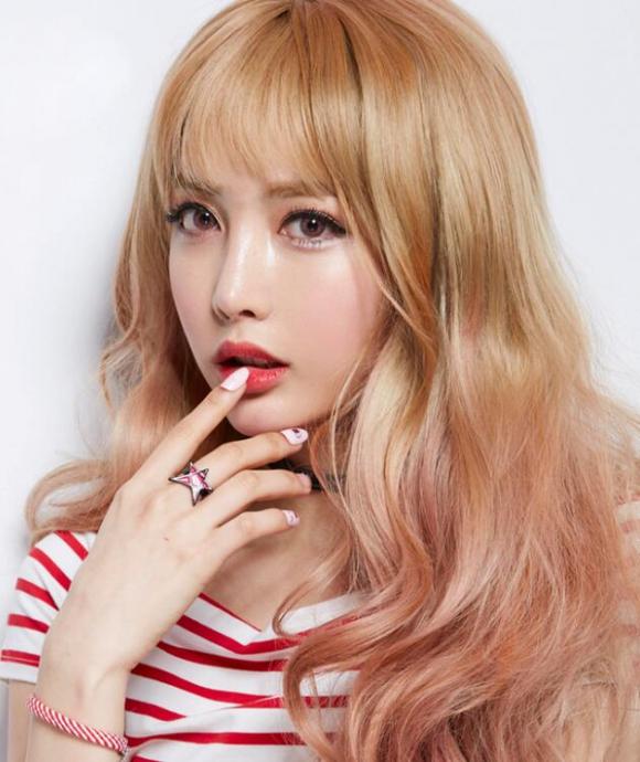 ��ʽ���з���Ů