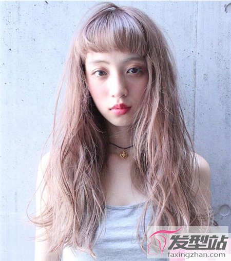 ����ɫ�L(zh��ng)�l(f��)��(x��)��(ji��)չʾ