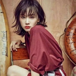 短发适合什么刘海 慵懒风法式刘海凸显女