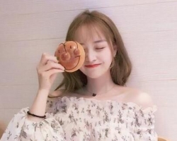 女生刘海怎么剪好看 修颜又减龄赶紧挑一款试试看 女生刘海怎么剪好看 修颜又减龄赶紧挑一款试试看