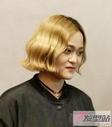 Ů������ͷ�̷�