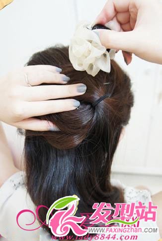  С������ͷ���� ������������Ӹ㶨 