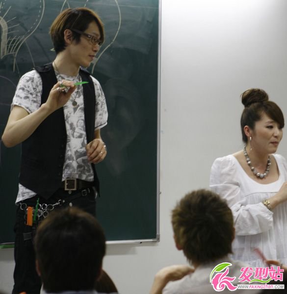 �ձ�������ʦ���ֽ�ѧͼƬ����