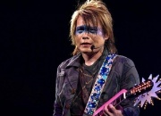伍佰同款个性发型2026 突然的自我风格短发造型 自然随性男士发型推荐