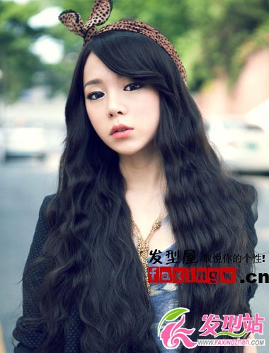 韩国依旧流行的长款蛋卷头图片