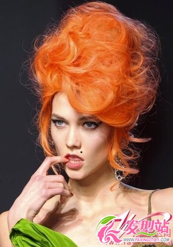 �Ը�������ɫ����l(f��)����