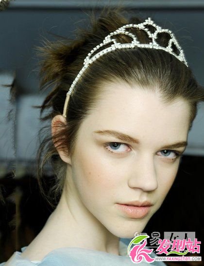 ����С�� ��������������ɫ��