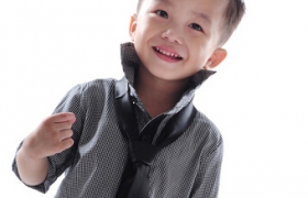 男孩最流行的发型_2021小男孩流行发型图片_最流行的发型小男孩