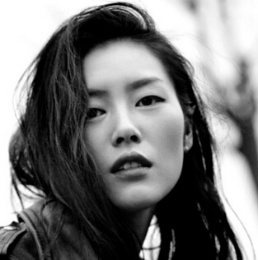 侧分女生长发发型 女神演绎轻熟女范