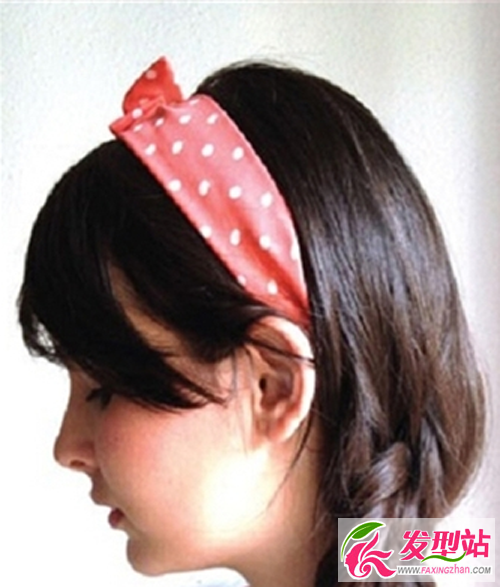 ���ɲ��黨��෨ͼ�� �ڼ�Ů����[10P]