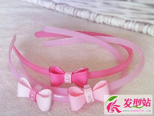 ���ɲ��黨��෨ͼ�� �ڼ�Ů����[10P]