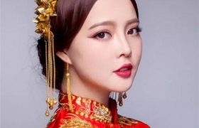 【图】2017新娘子结婚当天发型_新娘子结婚发型服饰搭配_新娘造型设计图片