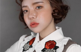 【图】大饼脸适合什么发型女＿大饼脸适合空气刘海吗＿大圆脸发型
