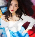 秋冬中长发首选 女生哪款发型显瘦