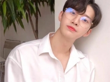 【戴眼镜适合的发型】戴眼镜发型女_戴眼镜发型男_戴眼镜留什么发型
