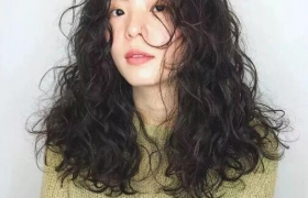【小卷发型】短发小卷烫_洋气小卷全头烫_小卷发型图片