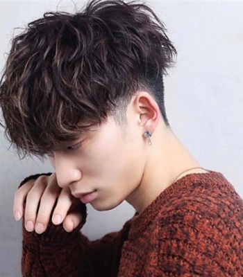 男生烫发推荐 日系纹理烫发型大全清爽蓬松显气质