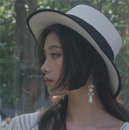“前短后长”公主切发型 软萌姬发式减龄