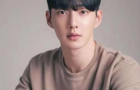 【男生锅盖头】锅盖头短发男_男生锅盖头_男生锅盖头发型