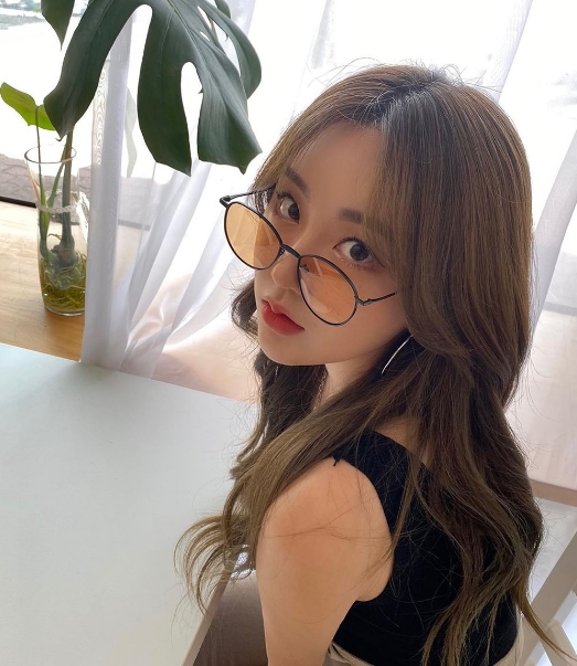 侧分韩式卷发图片大全 长头发这么烫简直绝美