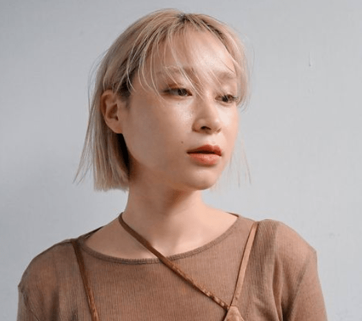 今年流行“亚麻白金色” 让你美得像芭比娃娃