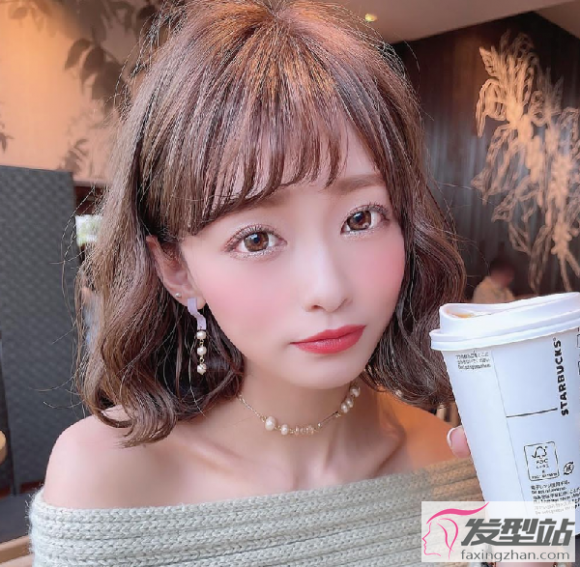 ְ������